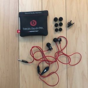 Beats by Dr Dre wired headphones